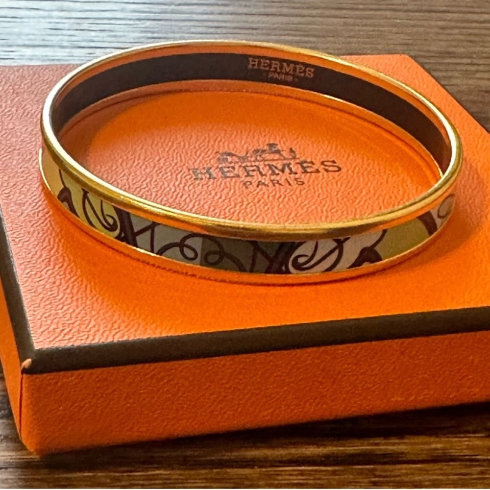 Hermès Enamel Slim Bangle Authentic!
